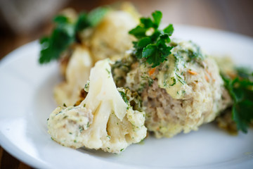 meatballs baked with cauliflower 