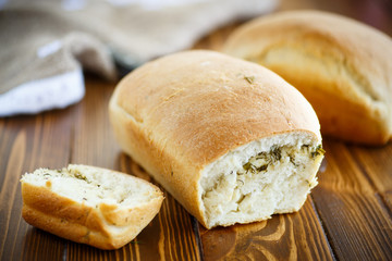 bread stuffed with cheese and dill 
