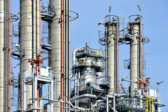 RektifikationskolonnenBilder StockFotos & Videos. Adobe Stock