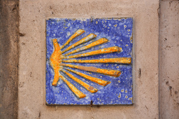 concha símbolo del Camino de Santiago de cerámica
