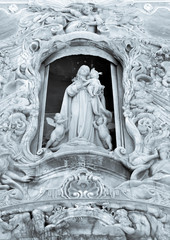 Virgin Mary statue in Valencia