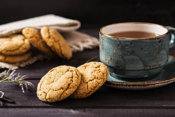 Rolgordijnen Soft ginger cookies with cracks  © trendyrowdy