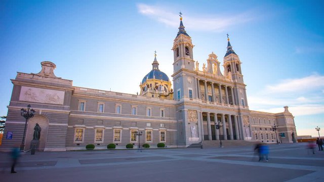 sunny day madrid almudena cathedral front view 4k time lapse spain
