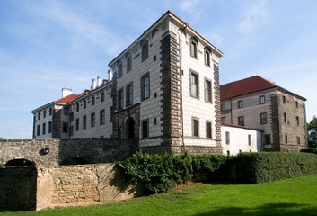 Fototapeta na wymiar Castle Nelahozeves in Central Bohemia, Czech Republic