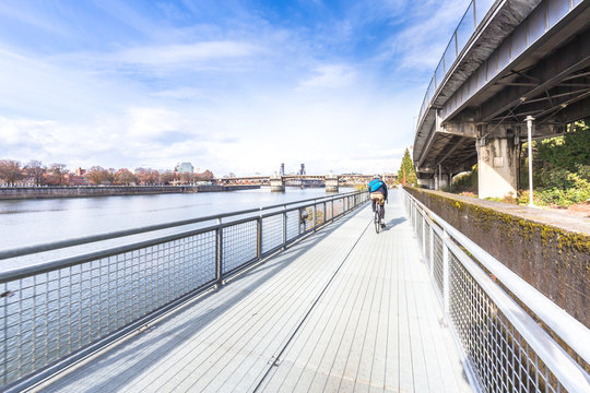 Fototapeta footpath on bridge and skyline and cityscape in portland