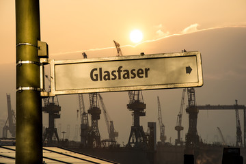 Schild 85 - Glasfaser