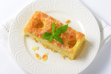 Almond sponge cake