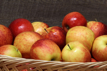 Basket with apples