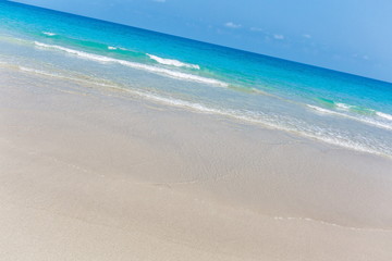 Fototapeta na wymiar Paradise beach with white sand 