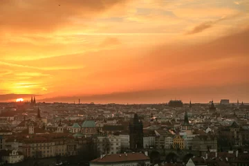 Fotobehang malerischer Sonnenaufgang über Prag © st1909