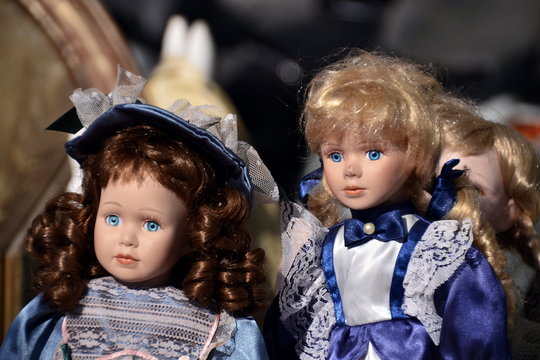 mercatino dell'antiquariato, vendita di oggetti vari