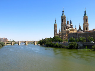 Catedral-bas&iacute;lica de Nuestra Se&ntilde;ora del Pilar de Zaragoza 
