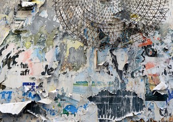 mur...vieilles affiches abimées