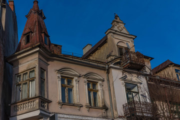 Bürgerhaus mit Spitzgiebel und Balkon aus Schmiedeeisen, Zakopane, Polen