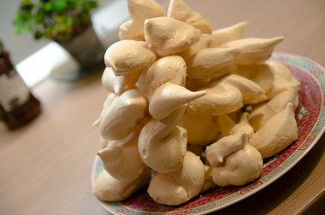 Meringue in the oven
