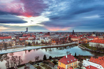 Fototapeta na wymiar Wroclaw riverside, Central Europe