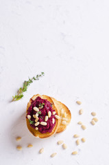 Sandwich with grated beets