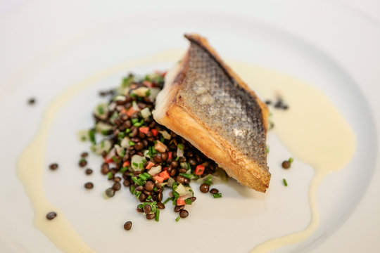 Fisch Filet auf Linsen