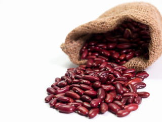 Red Kidney , Put it in the bag , Placed on a white background..