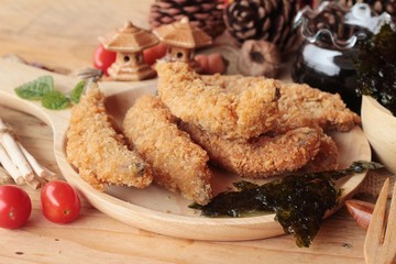 shishamo fried with sause is a delicious.