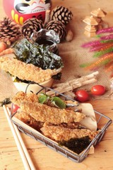 shishamo fried with sause is a delicious.