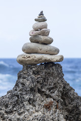 Stein-Pyramide - Meditation
