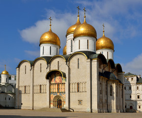 Fototapeta na wymiar Dormition Cathedral of Moscow Kremlin (1475-1479) 