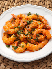 Pan fried shrimps with tomatoes, garlic and basil sauce