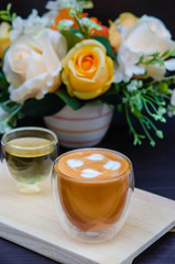 Obraz na płótnie Canvas Glass hot thai tea cup