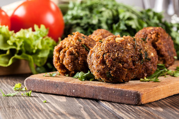 Chickpea falafel balls with vegetables