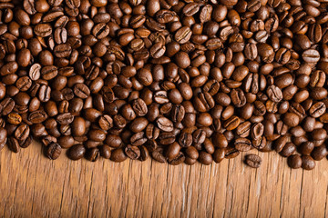 Obraz premium fragrant fried coffee beans