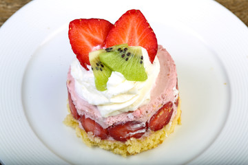 Cake with strawberry