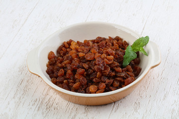 Raisin in the bowl