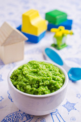 Baby food of peas