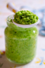 Baby food of peas