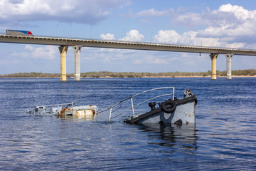 Fototapeta premium Boat wreck in a river