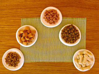 Amor por mi mascota. Snacks sabrosos para perros y cachorros.