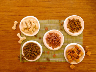 Amor por mi mascota. Snacks sabrosos para perros y cachorros.