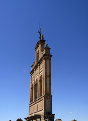 Murallas de Ávila, campanario de la Puerta del Carmen 