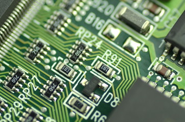 układy elektroniczne wewnątrz komputera