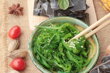 Seaweed salad is delicious and dries seaweed.