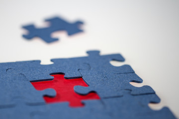 Puzzle mit fehlendem Puzzleteil