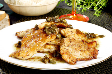 Italienische Küche Hühnchen Chicken Picatta