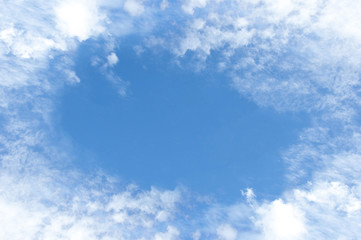 Obraz premium Blue sky and clouds frame