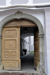 Fototapeta na wymiar Antique door and doorway Stadt Haag