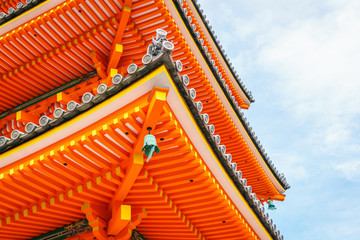 Fototapeta na wymiar Beautiful Architecture in Kiyomizu-dera Temple Kyoto, Japan