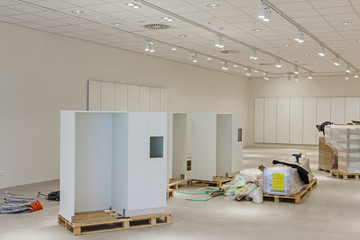 View on large showroom in a modern business centre.