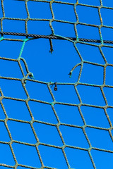 Loch in einem Netz
