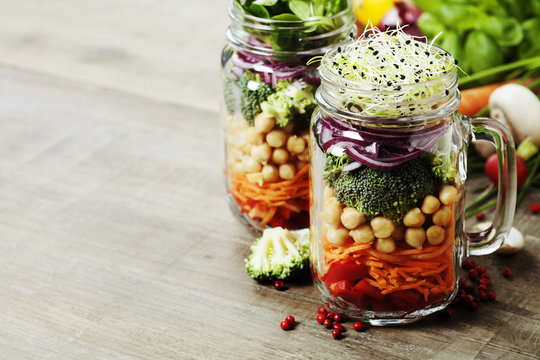 Healthy Homemade Mason Jar Salad