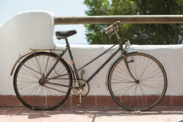 Fototapeta na wymiar Bicicleta vieja
